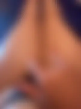 Bella-Khaliifa élő XXX-chatje