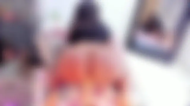 LauraSaenz01: διαδικτυακό σόου στην κάμερα