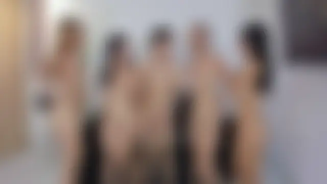 little_dolls11 Show in webcam