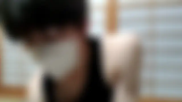 iemonnt: διαδικτυακό σόου στην κάμερα