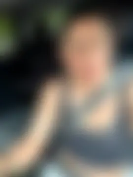 YourQueen18's Webcam Show