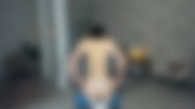 LianneBynon: διαδικτυακό σόου στην κάμερα