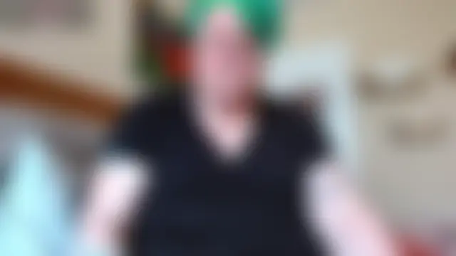 Pertunjukan Kamera Web PotOfGreer