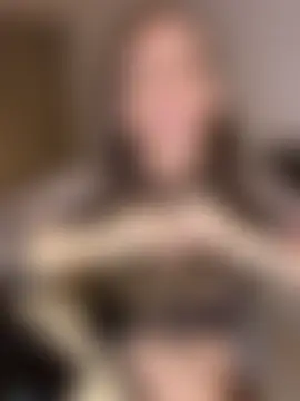 Pertunjukan Kamera Web DivineAmely