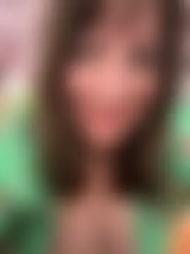 Pokazy przed kamerką – monellona