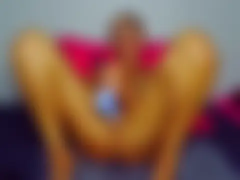 Juicy_Lucy's Live Chat Room