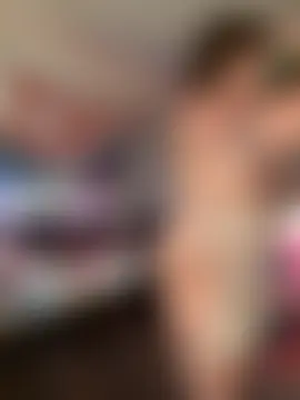 SuzyCatzz's Live XXX Chat