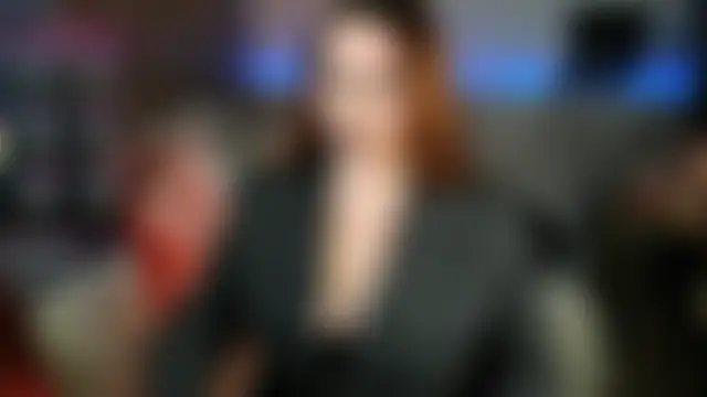 MrsIngrid Show in webcam