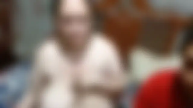 Dirty_sandy888: διαδικτυακό σόου στην κάμερα