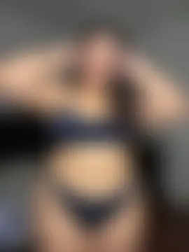 Show modela Natthalia na web-kameri