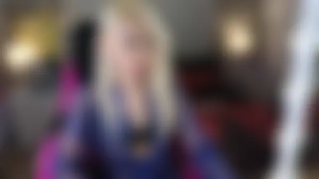 Онлайн чат XXX RoxalanaStar