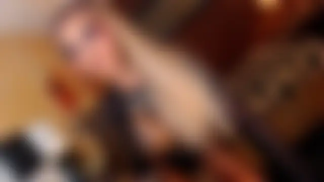 Вебкам-шоу IndestructibleLily