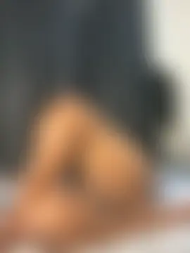 Pokazy przed kamerką – Cardiebae89