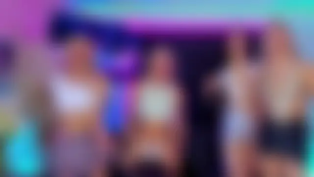 Queens_Wonders_Blonders – Kamerová šou