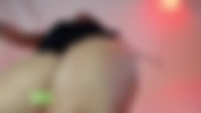 Pokazy przed kamerką – sexbella02