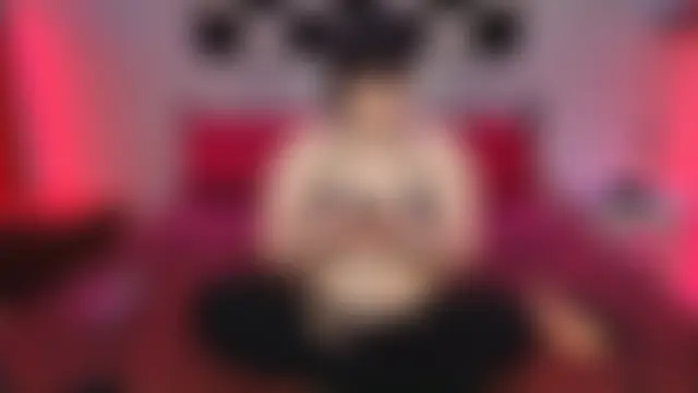 DakotaCharm's Live Chat Room