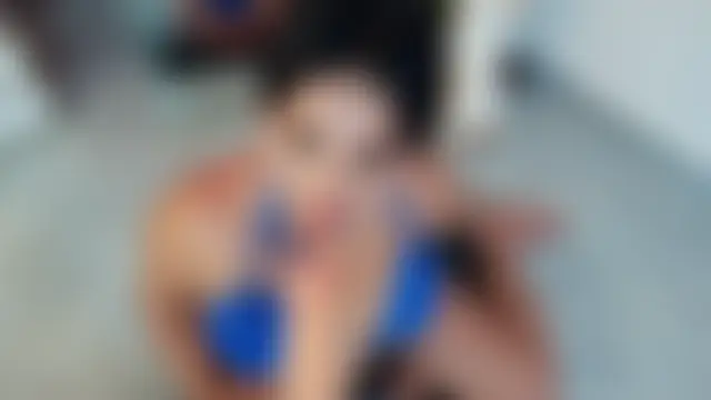 mia_roux1 élő XXX-chatje