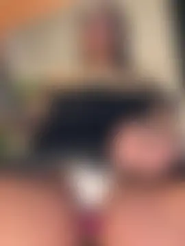 Rae_Lil_White's Live Chat Room