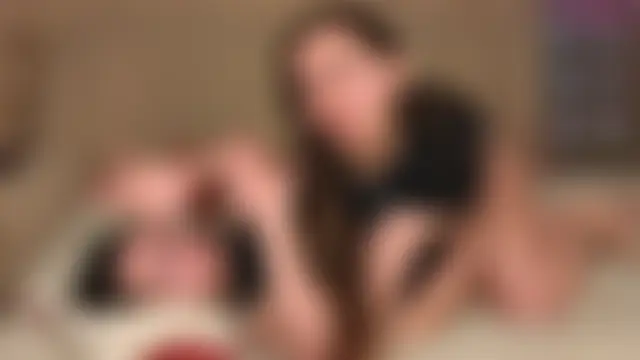 yourfav0ritegirls 在線直播表演