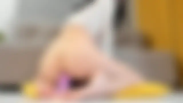 IreneHabibi: διαδικτυακό σόου στην κάμερα