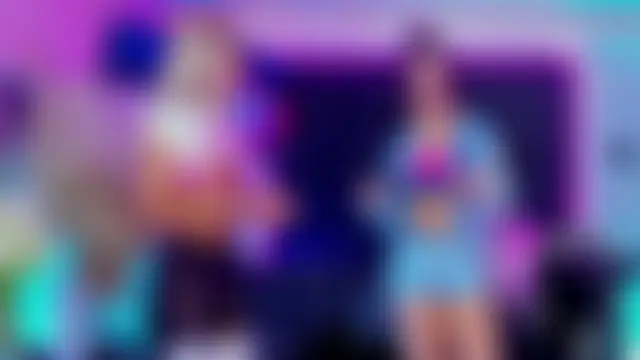 Queens_Wonders_Blonders Webcam Show