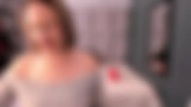 Charlot_milf Show in webcam