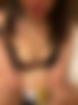 Show modela Nourbella na web-kameri