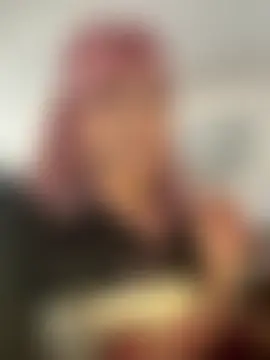 Seks show uživo modela Conny_777 na kameri