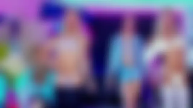 Queens_Wonders_Blonders Webcam Show