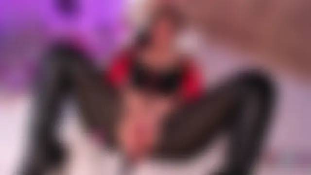 mia_isabell20 Adlı Modelin Canlı XXX Sohbeti