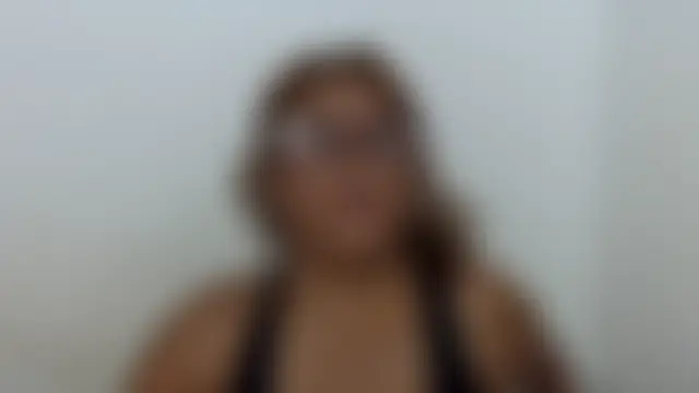 charrysexy1 Show in webcam