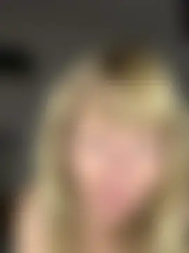 Show modela MatureKim na web-kameri