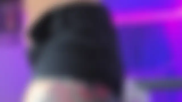 Nayla-Mouna webkamerás műsora