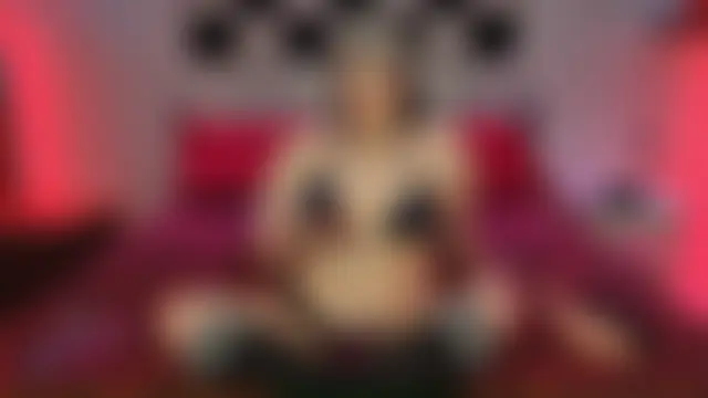 DakotaCharm's Webcam Show