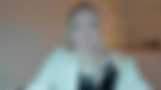 Rock_baby_: διαδικτυακό σόου στην κάμερα