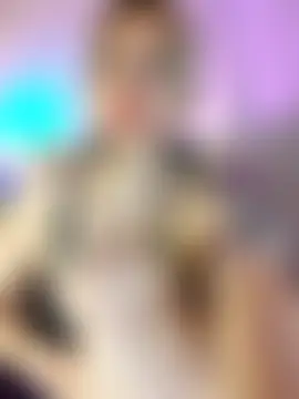 Pokazy przed seks kamerką na żywo – Gina-Lumara