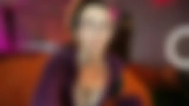 GennaJames লাইভ চ্যাট রুম