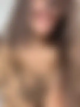 _ViktoriaGrand_: διαδικτυακό σόου στην κάμερα