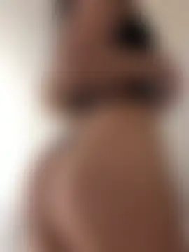 Pokazy przed kamerką – CharmingMysterious