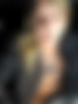 Sembang XXX Secara Langsung SheIsSomething