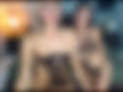 Show webcam de your9inchesdoll