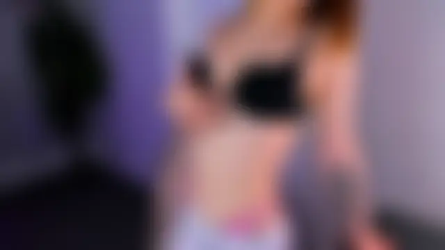 Lori_Bllossom's Live Chat Room