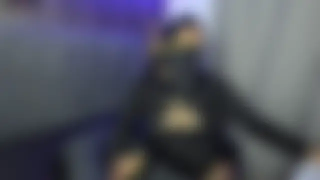 nadia_tarik Show in webcam