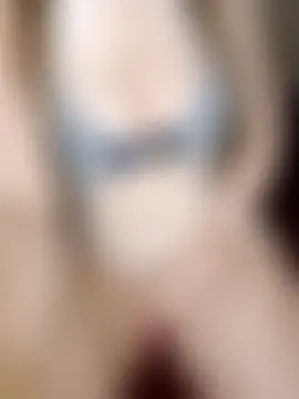 Show modela Quenn_squirt_ant_anal na web-kameri