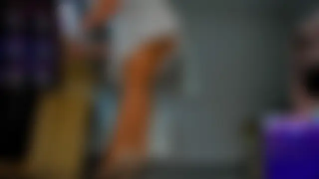 Lili_Crossi Show in webcam