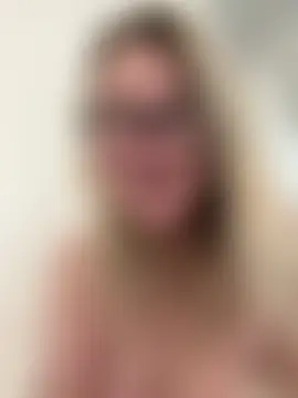 SuzieSub Webcam-Show