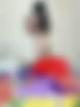 Pertunjukan Kamera Web USA_Queen_Reshu