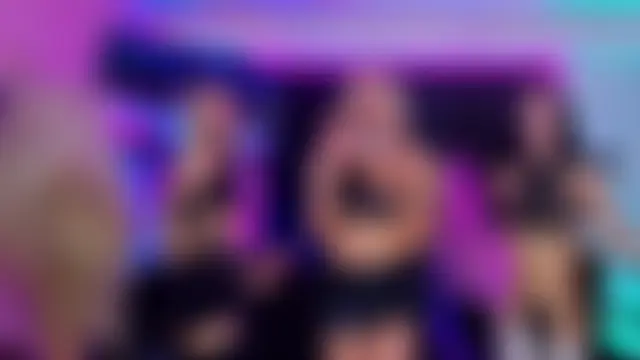 Queens_Wonders_Blonders Adlı Modelin Web Kamerası Şovu