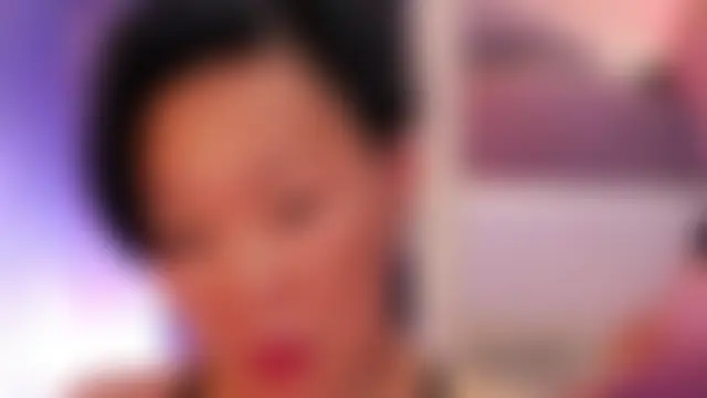 S_andra_: διαδικτυακό σόου στην κάμερα