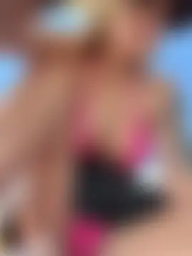 Show modela Betsy na web-kameri